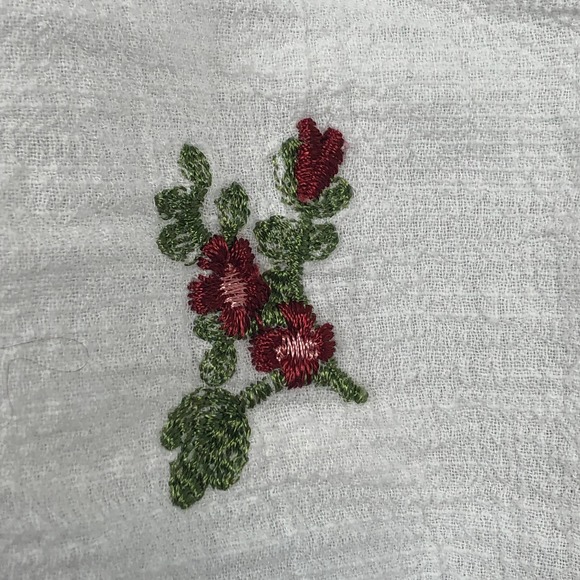 Altar’d State Top Boho Floral Embroidered Off Shoulder Blouse Crop Size Medium - Picture 6 of 10